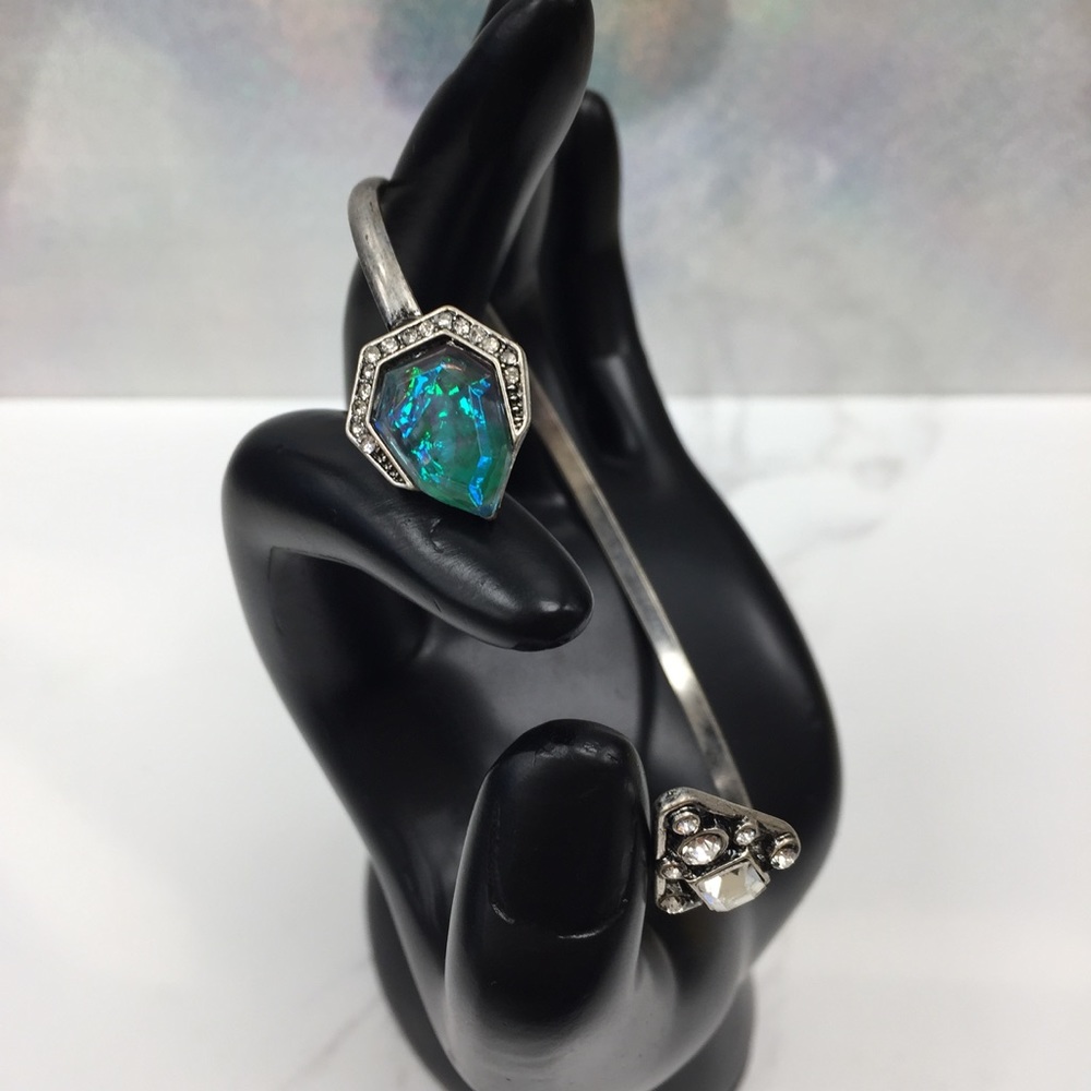 ⬇️$78 Fashion Antique Silver Statement Jewelry Set - Picture 7 of 7